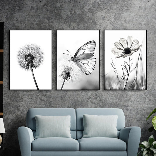 This paired canvas set explores the delicate poetry of wildflowers.